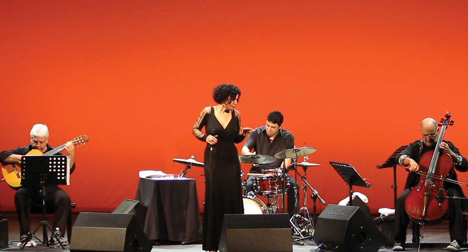 Jaques y Paula Morelenbaum en concierto