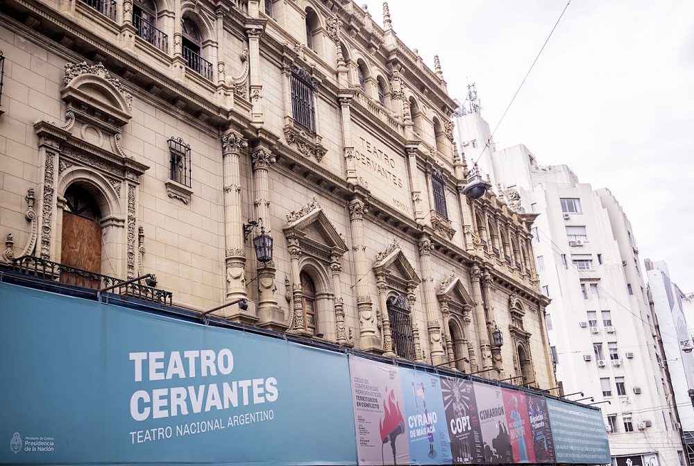 Fachada Teatro Cervantes