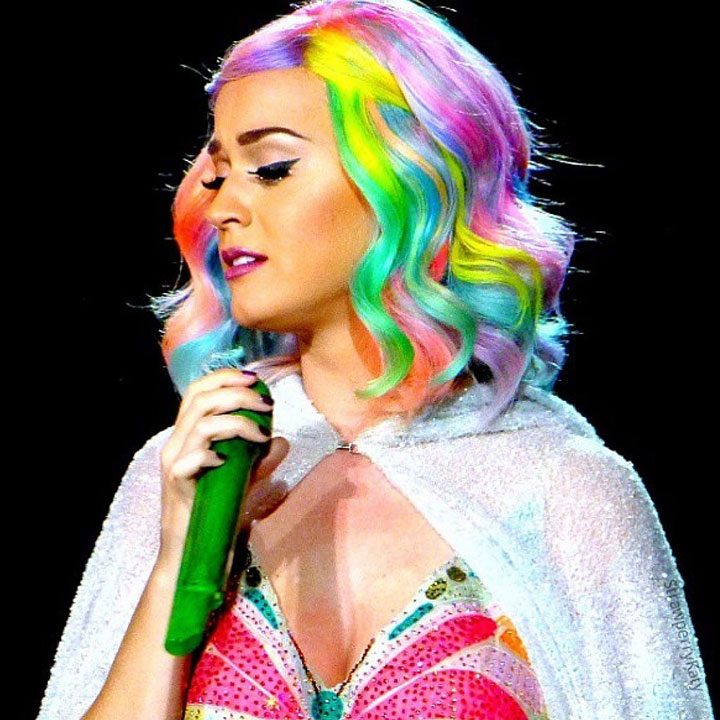 Katy Perry pelo arcoíris